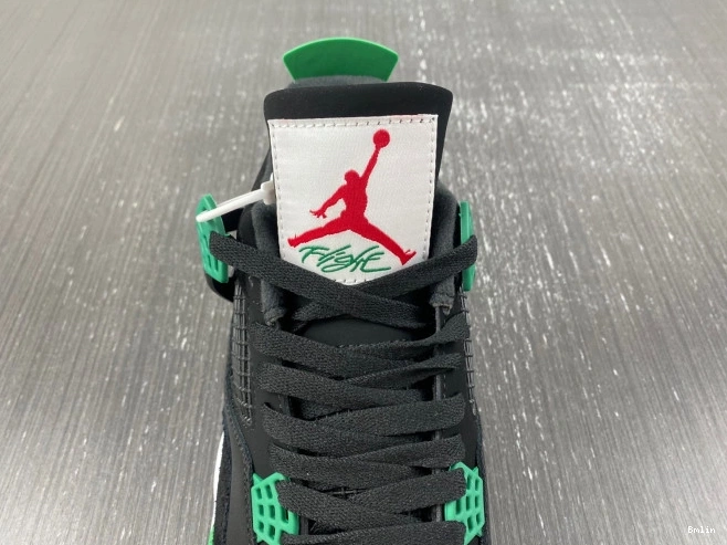 Boostmaster lin 4 Jordan Retro SB DR5415-030 0630